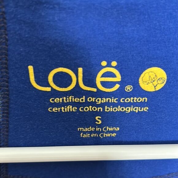 Beautiful Lole sweater - Picture 3 of 3